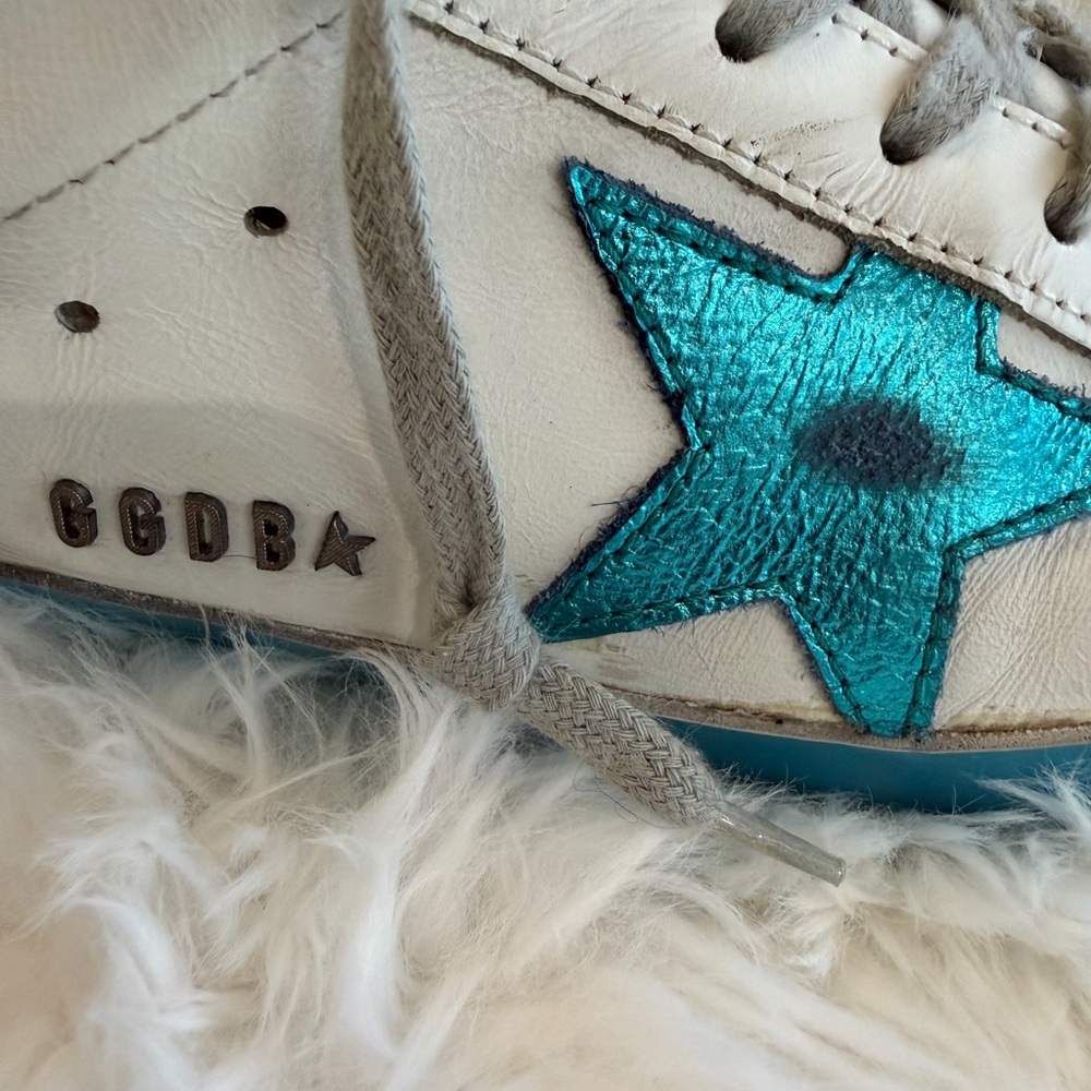 Golden Goose Deluxe Brand Men's Superstar
Sneakers - Picture 2 of 10